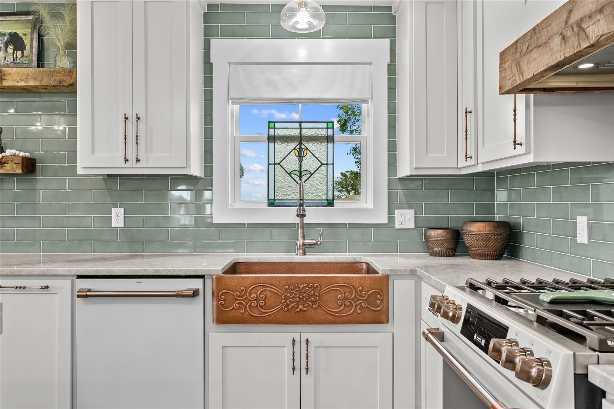 523 E Farm Market 1291