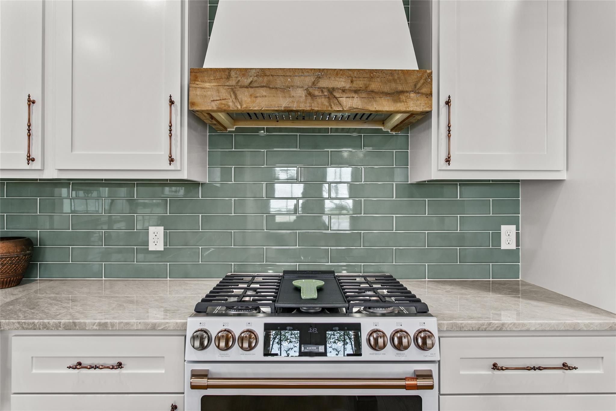 523 E Farm Market 1291