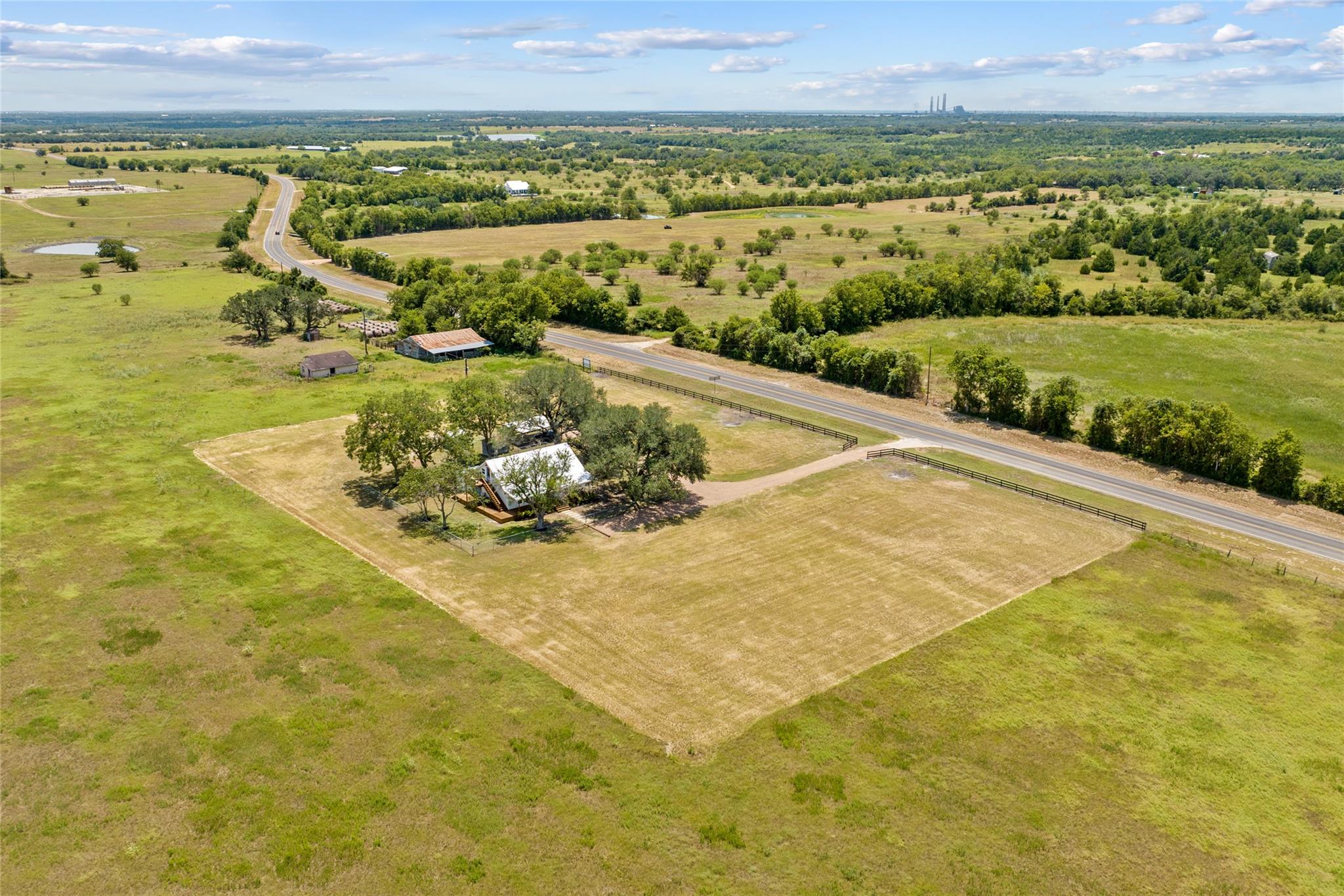 523 E Farm Market 1291