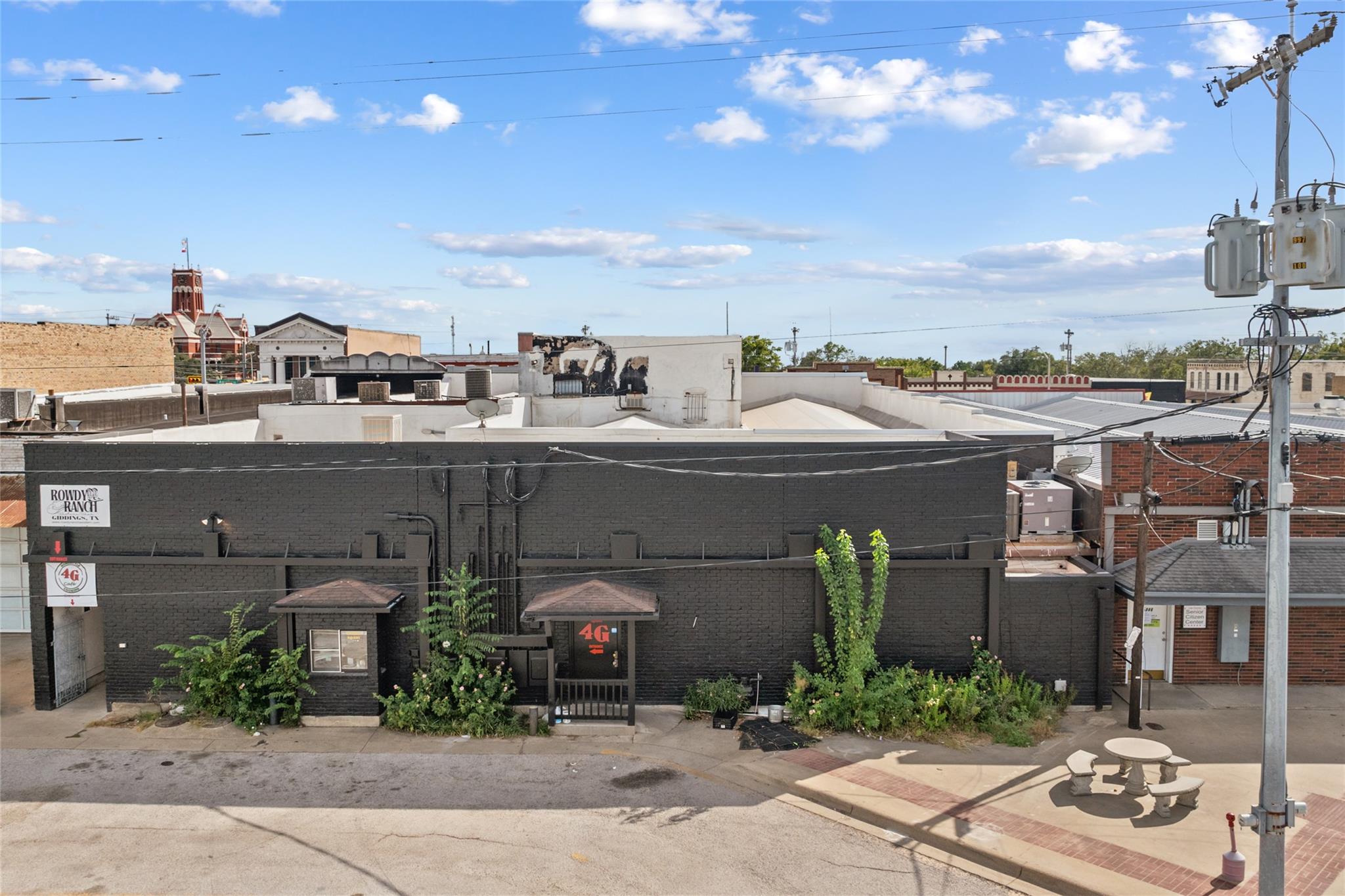 155 W Austin ST