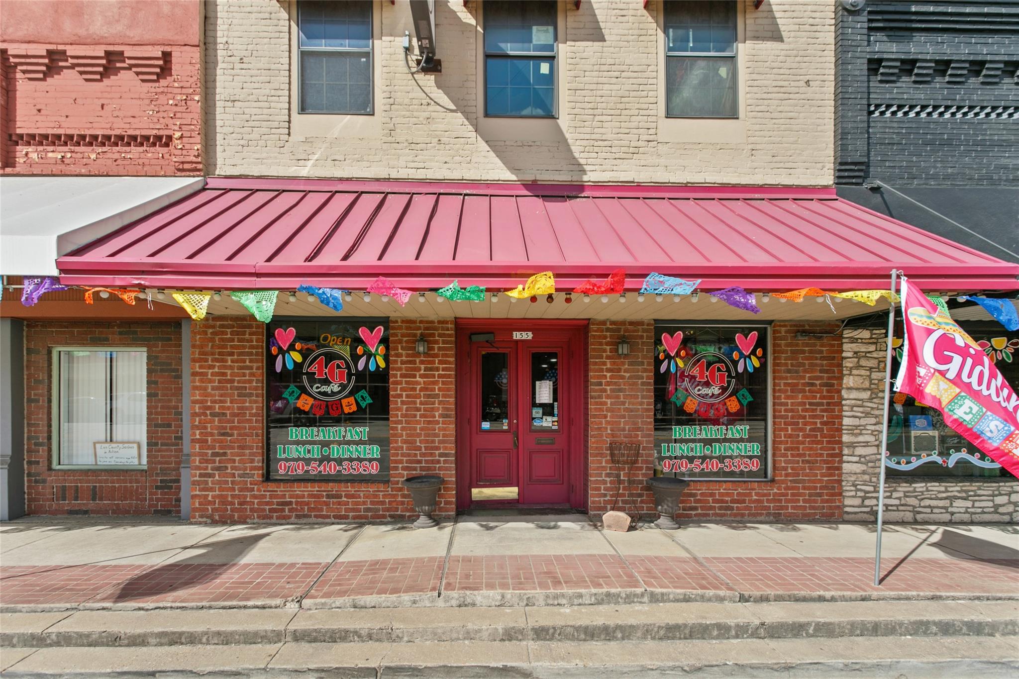 155 W Austin ST