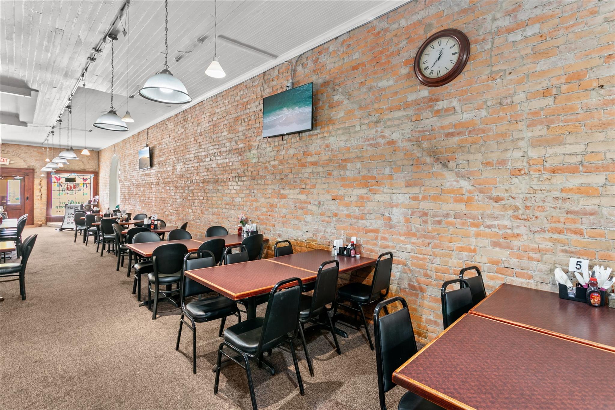 155 W Austin ST