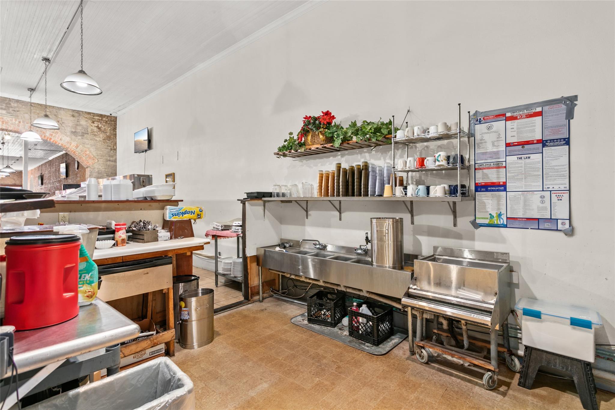 155 W Austin ST