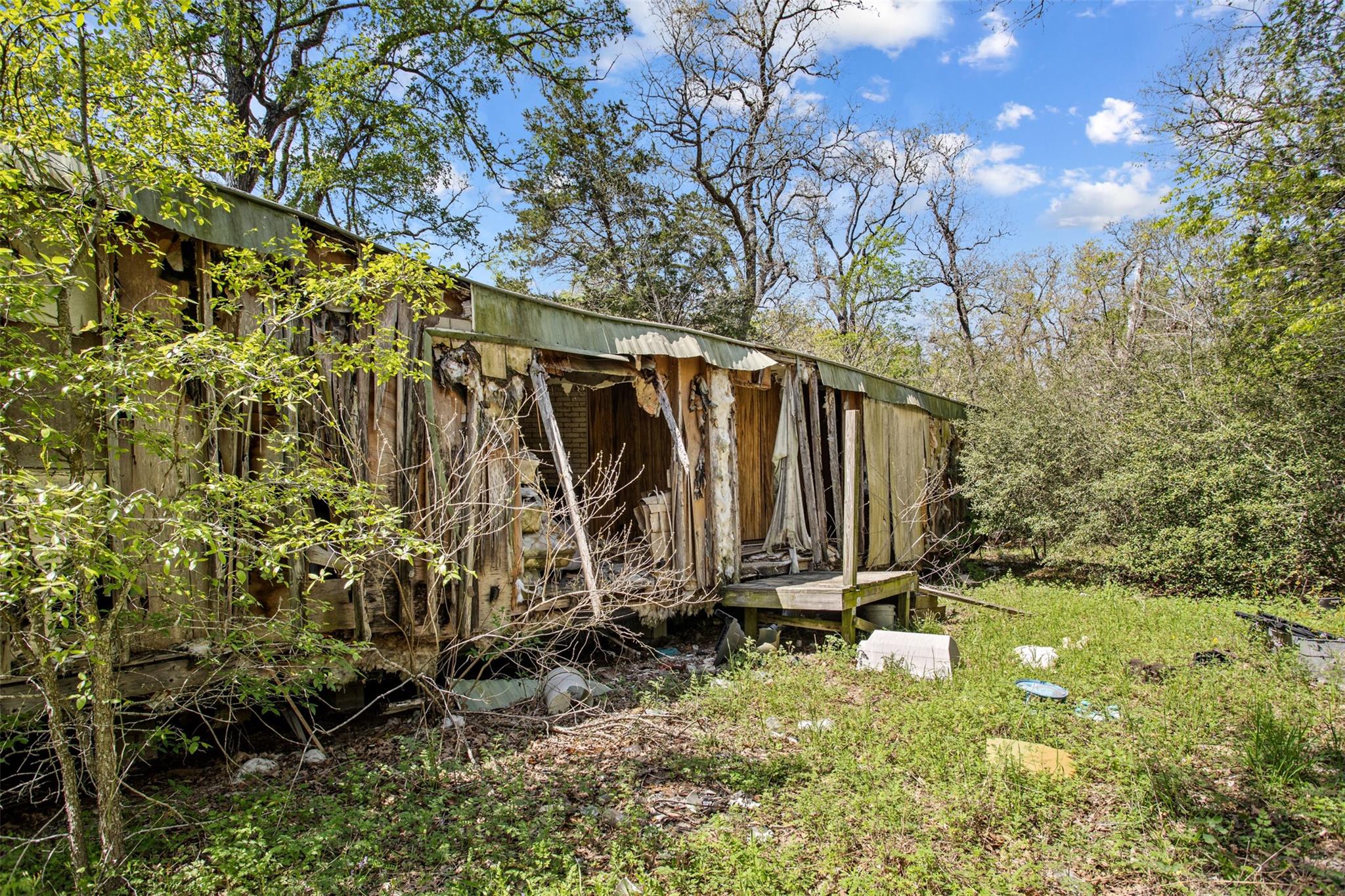 1156 Deerwood DR