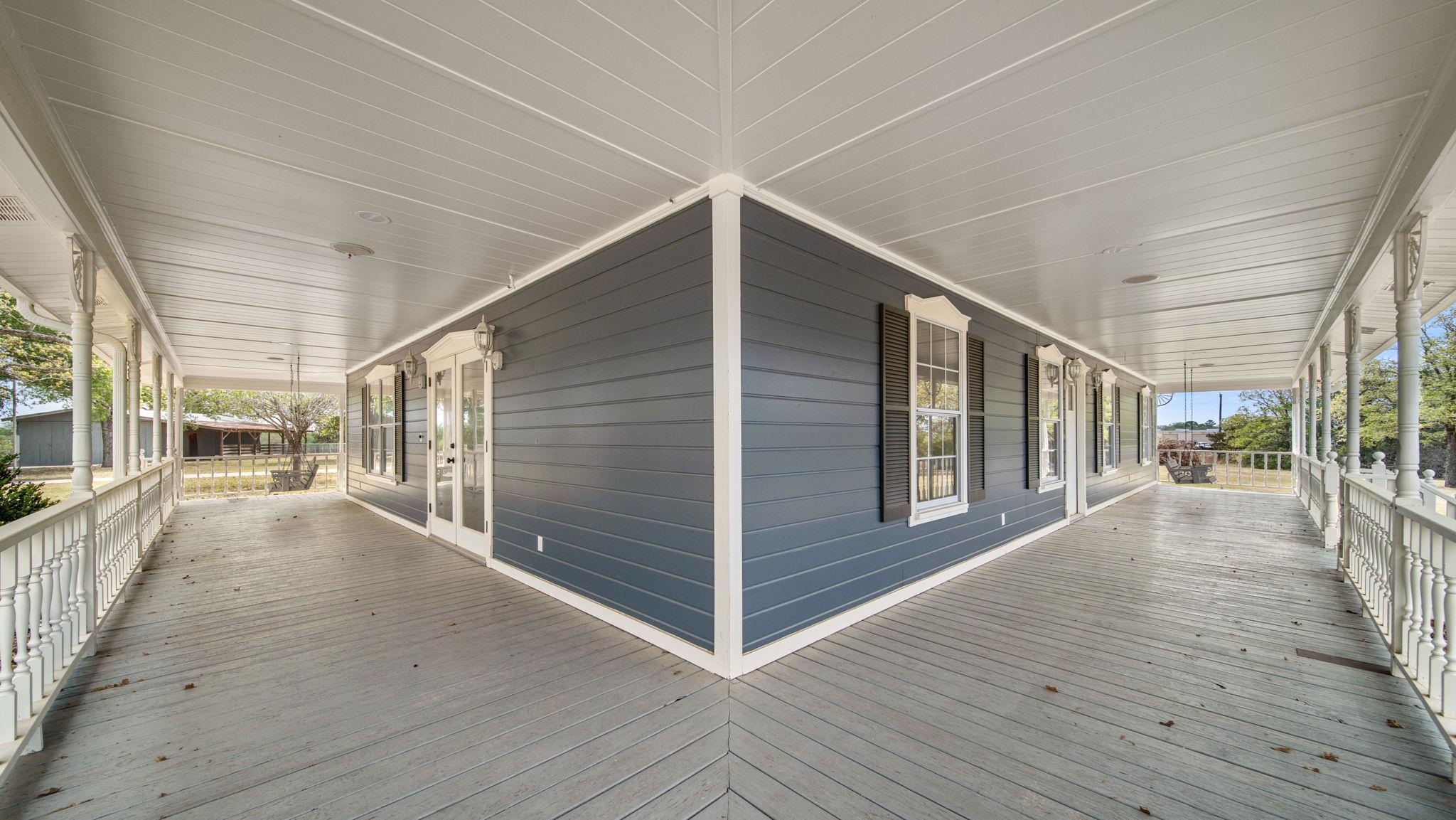 2205 S US Highway 77