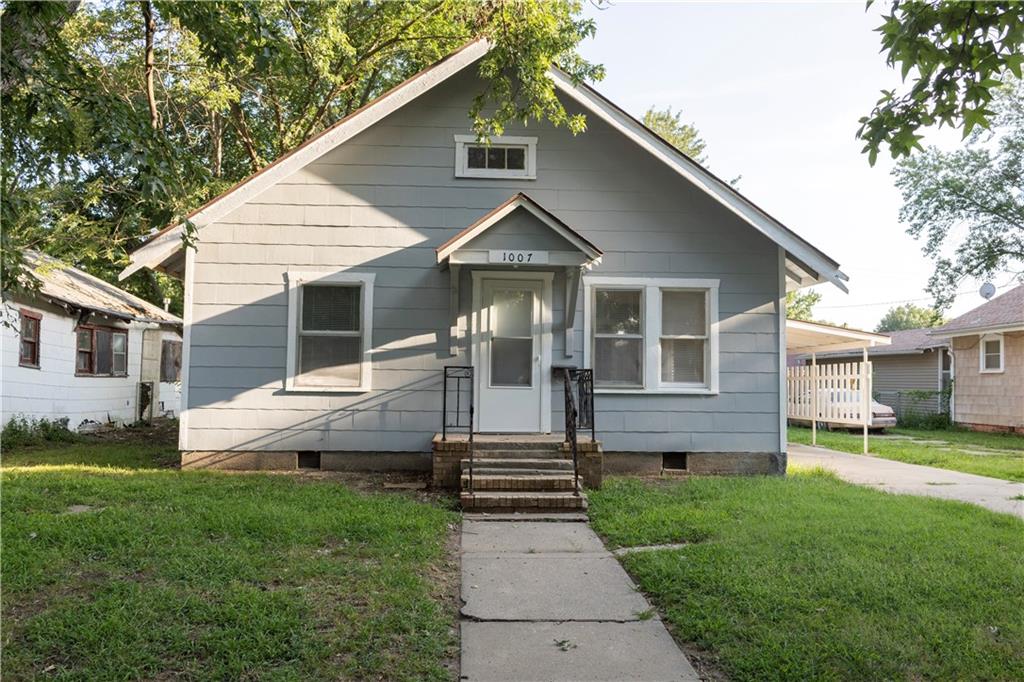 1007 W 3rd Street