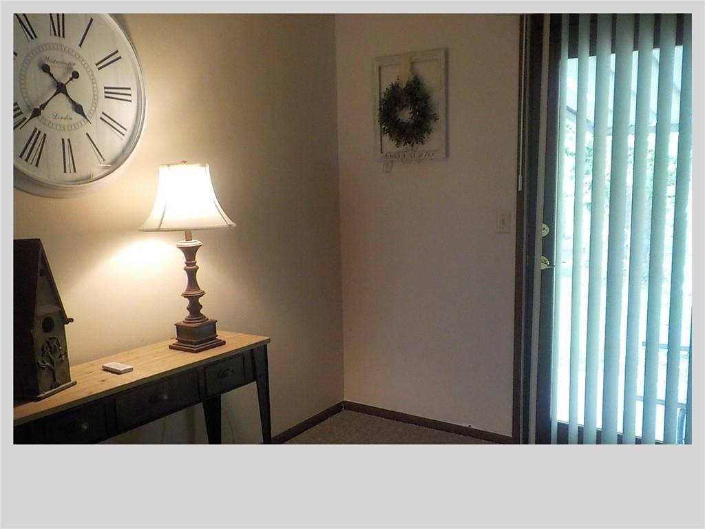 512 Hollywood Avenue