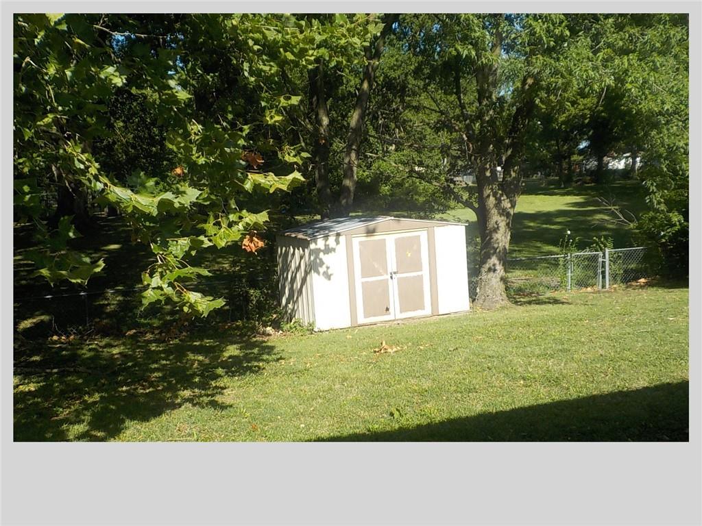 512 Hollywood Avenue