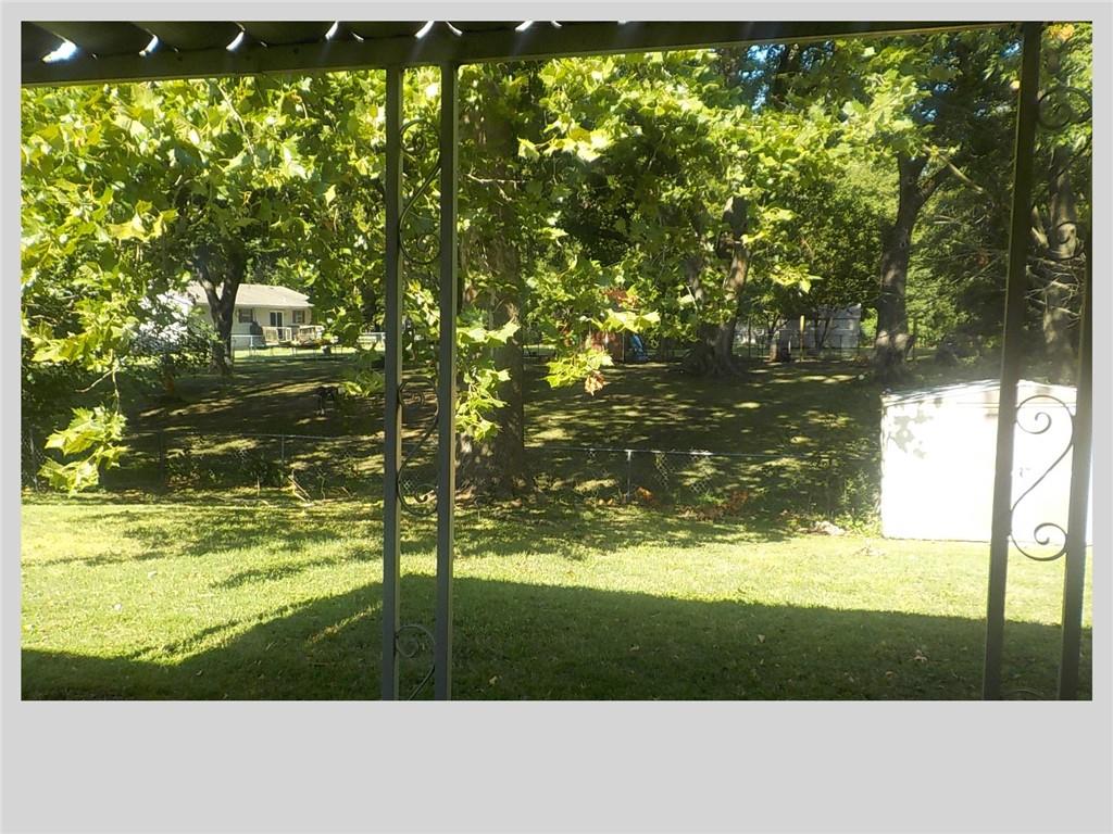 512 Hollywood Avenue