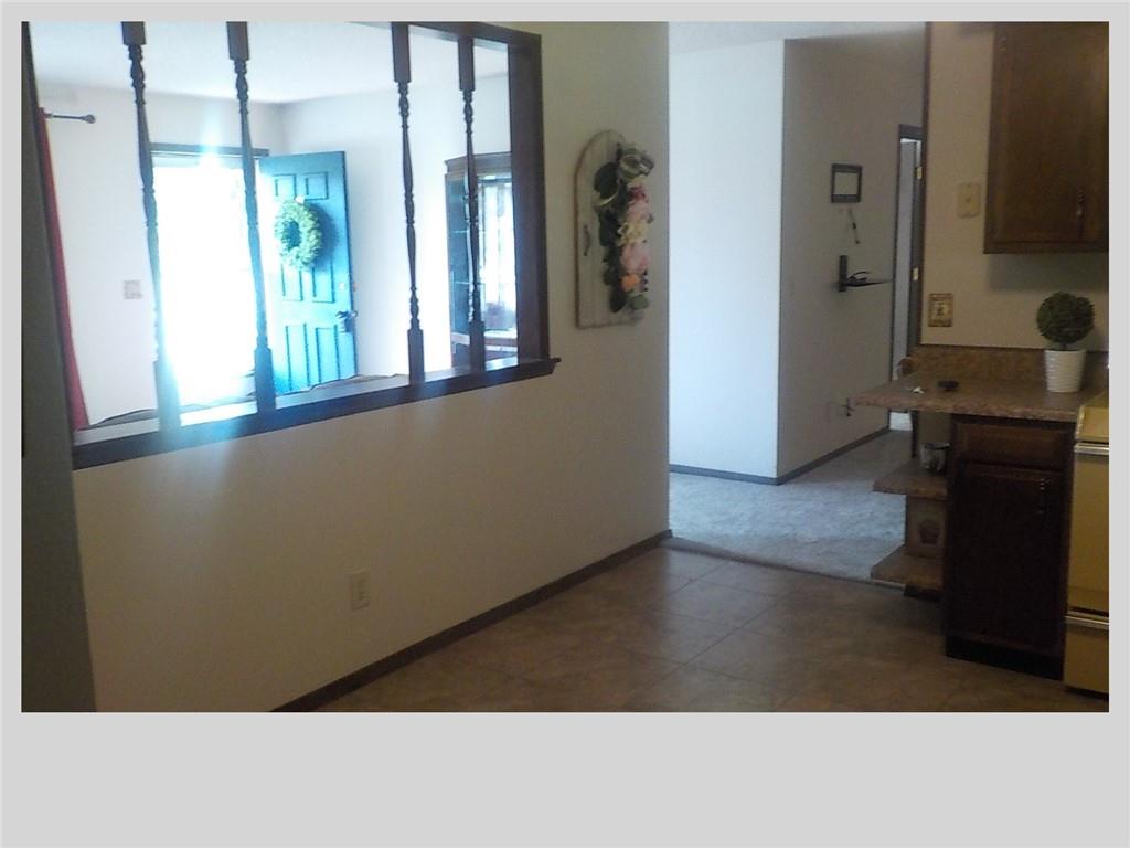 512 Hollywood Avenue