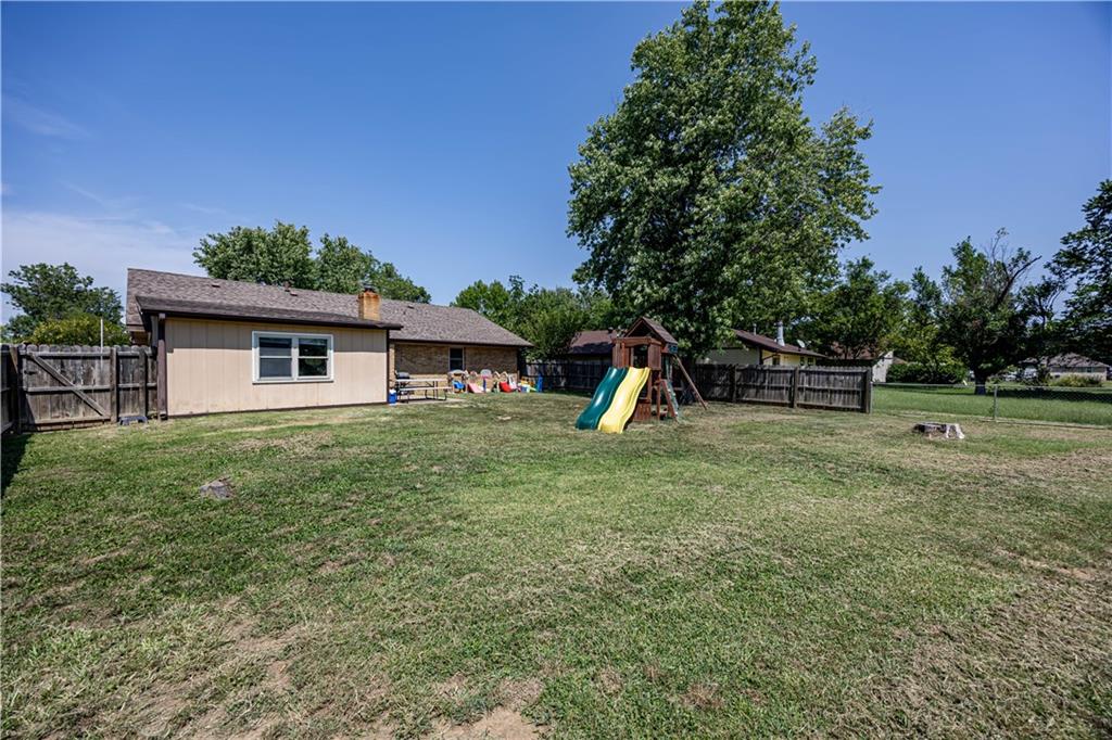 1307 W Hickory Street