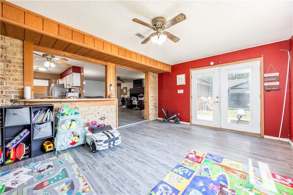 1307 W Hickory Street