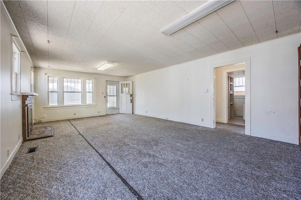 212 W New Street