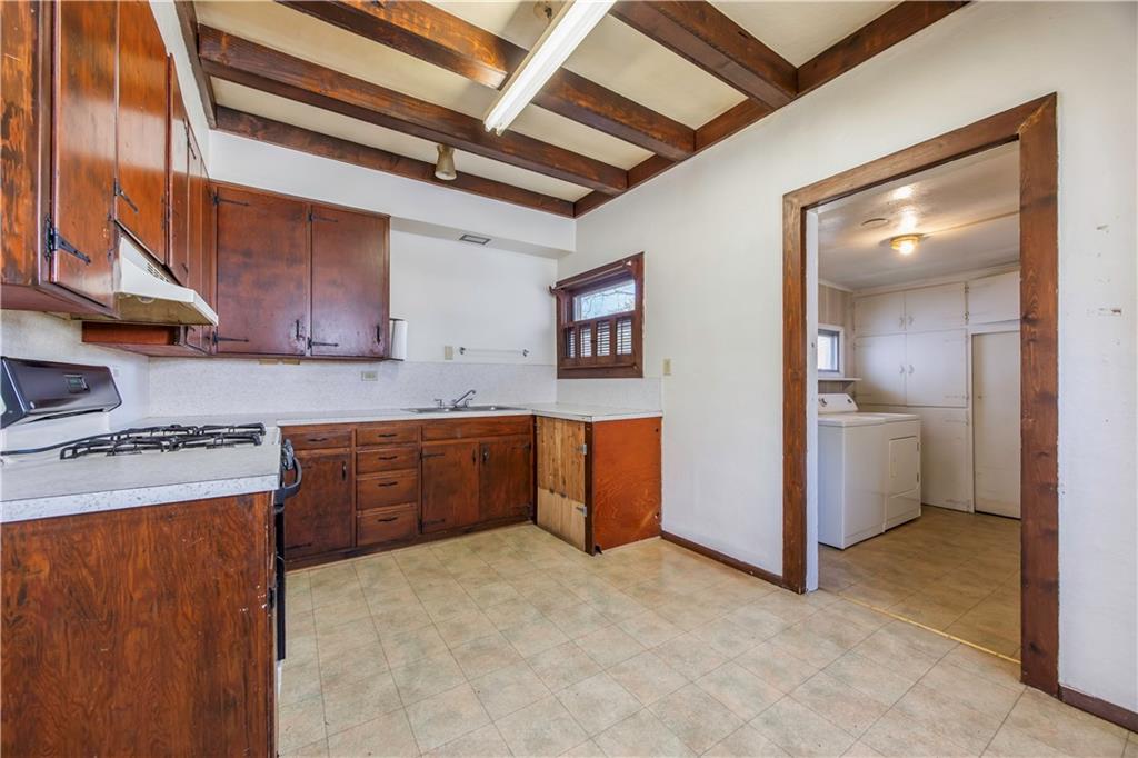 212 W New Street