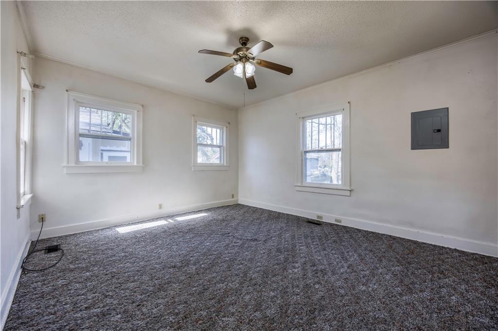 212 W New Street