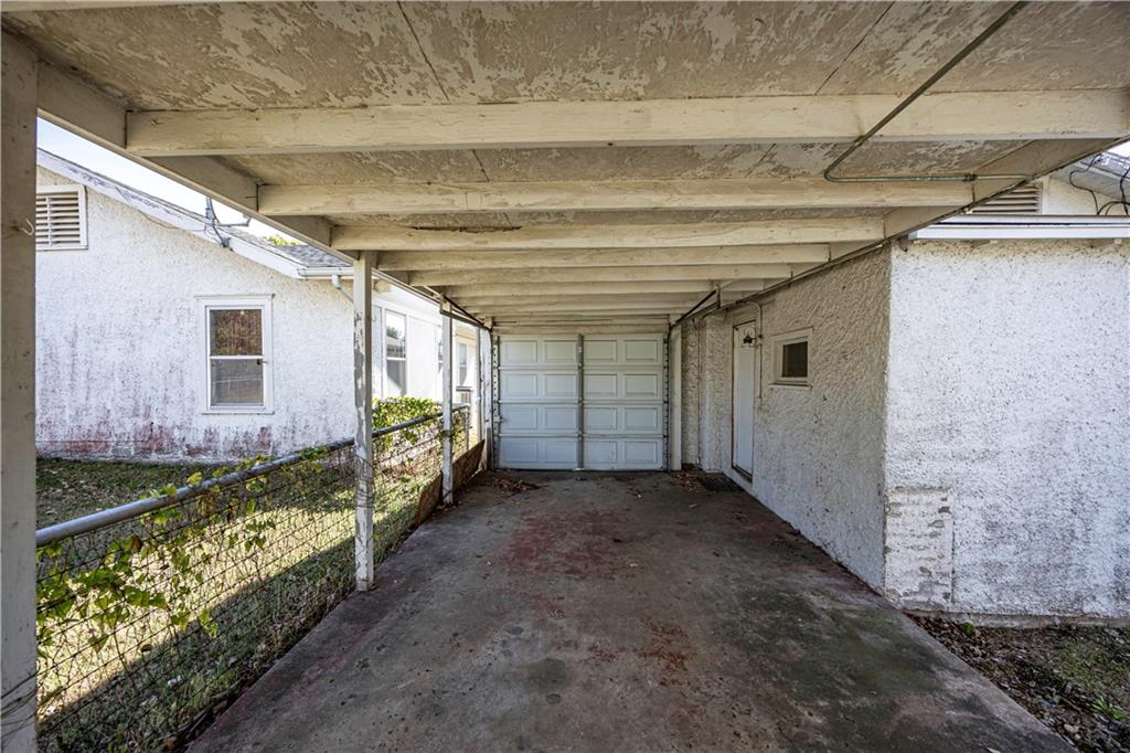 212 W New Street
