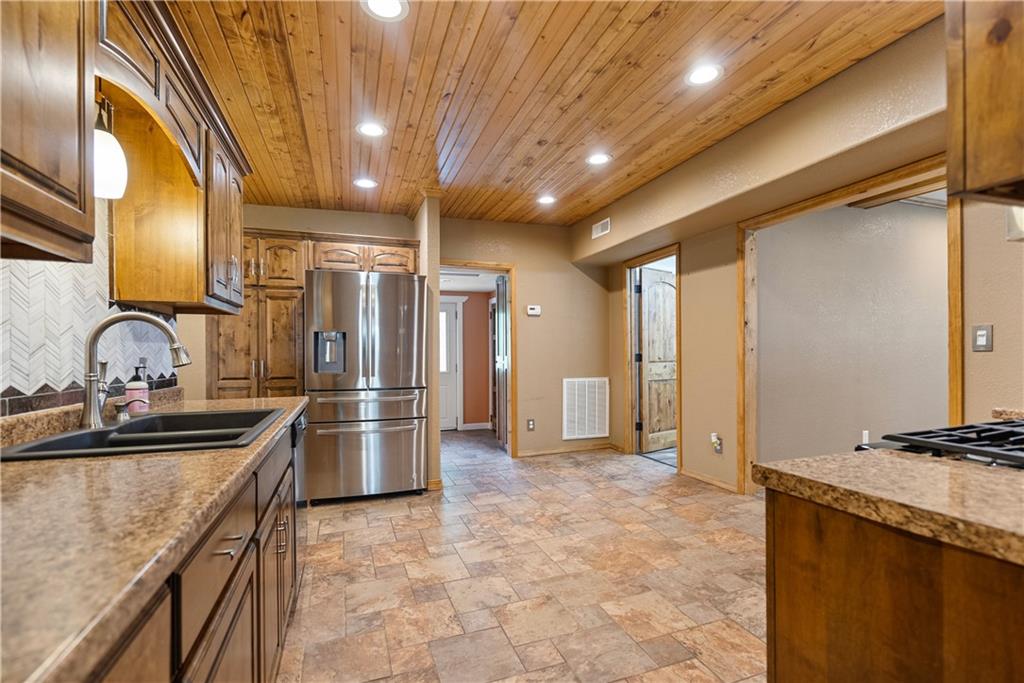 423 N Delaware Street