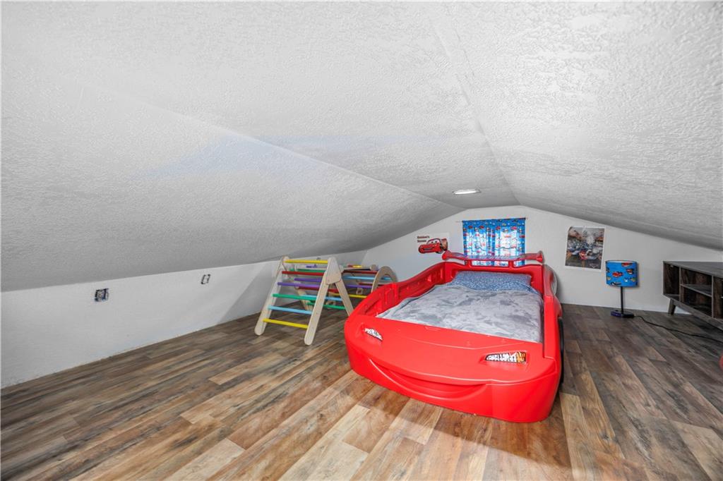 319 Oak Street