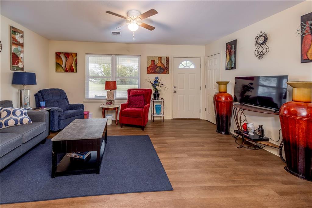 507-509 W 2nd Street Unit: 2