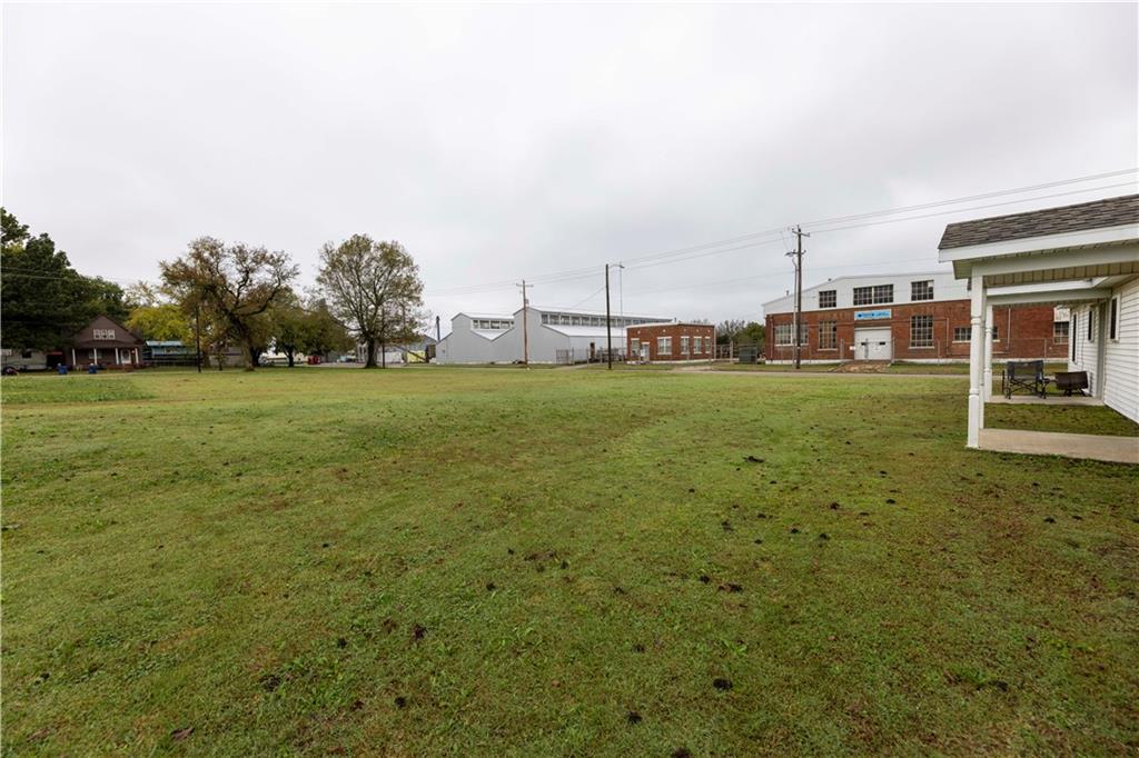 507-509 W 2nd Street Unit: 2