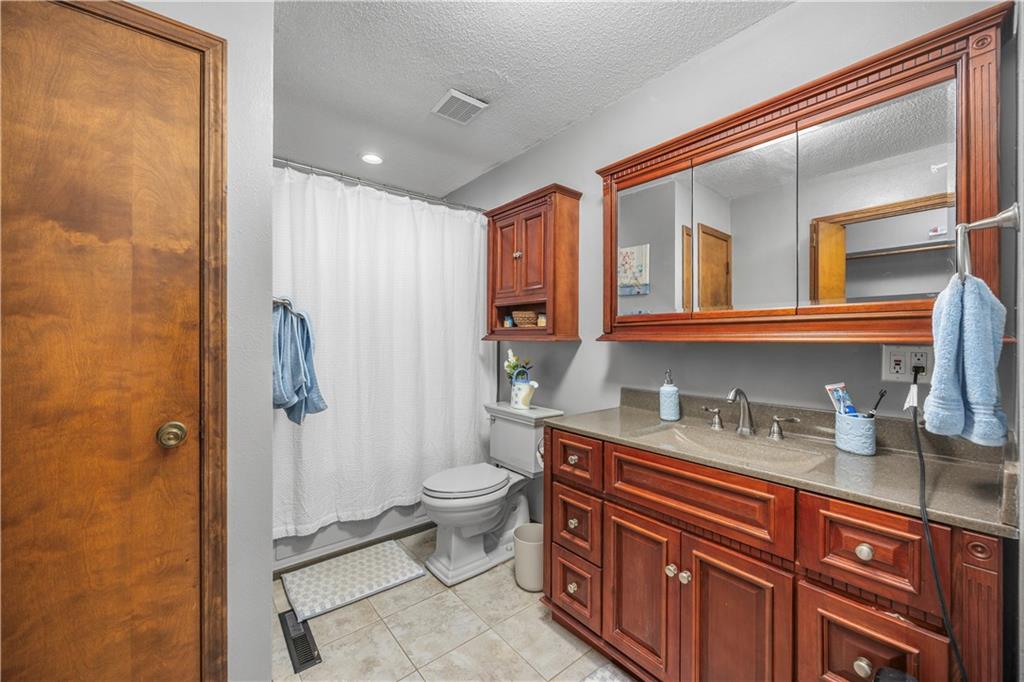 401 N Parkview Street