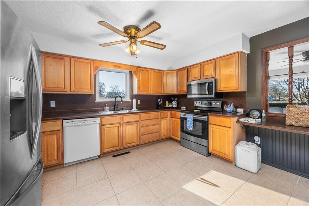 401 N Parkview Street