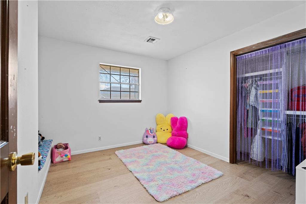 220 E 2nd Avenue