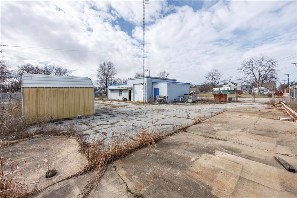 520 W Sycamore Street