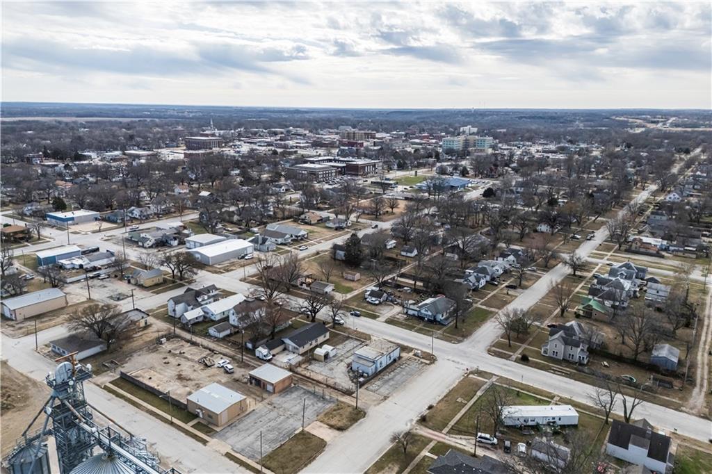 520 W Sycamore Street