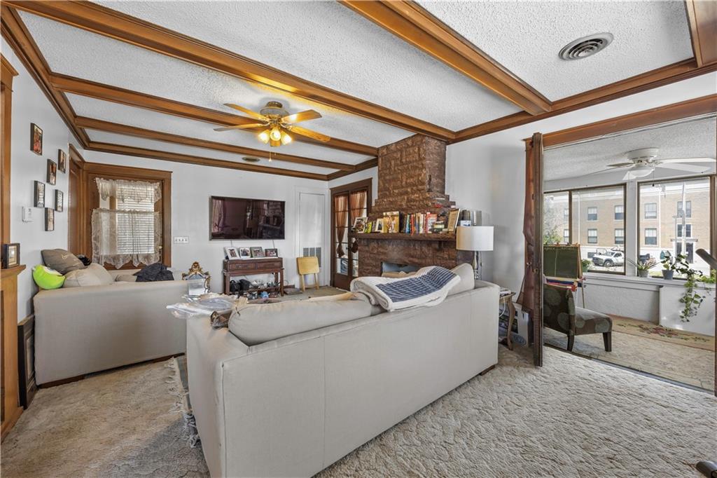 1624 Broadway Avenue