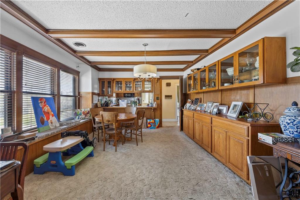 1624 Broadway Avenue