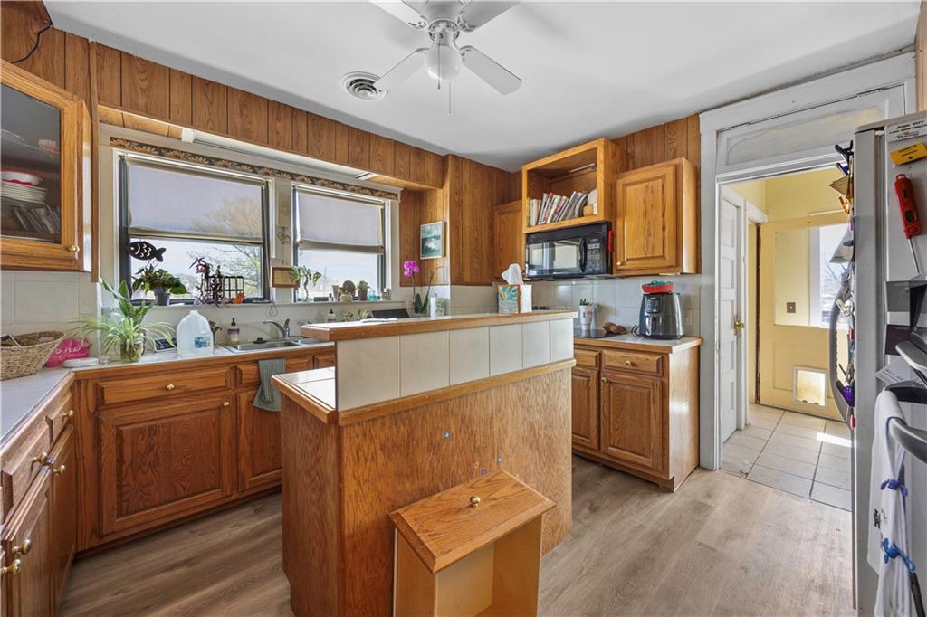 1624 Broadway Avenue