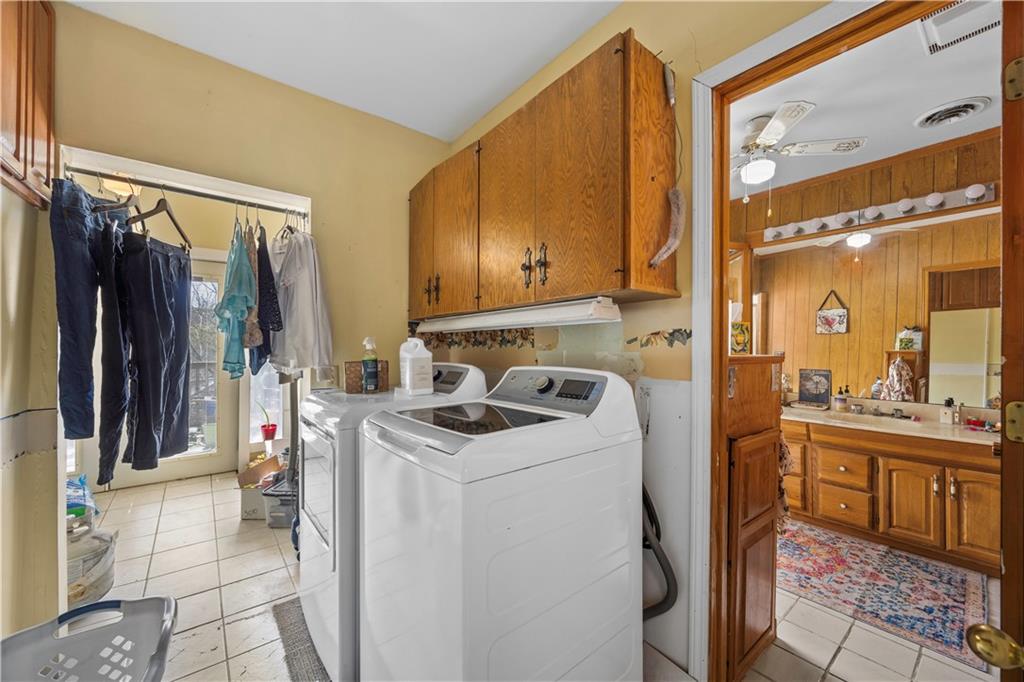 1624 Broadway Avenue