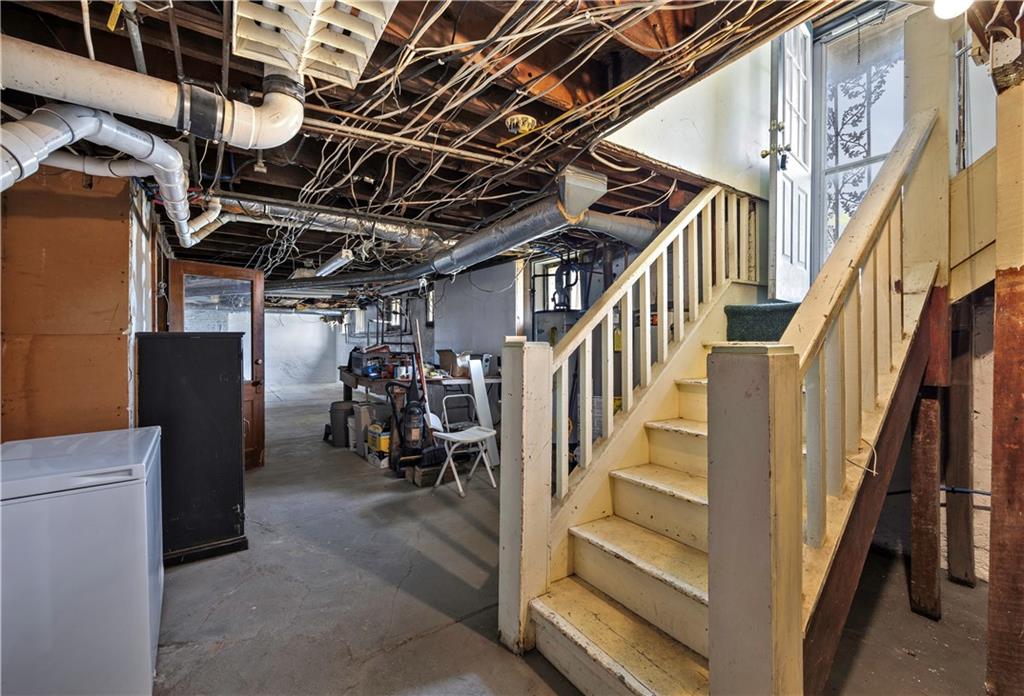 1624 Broadway Avenue