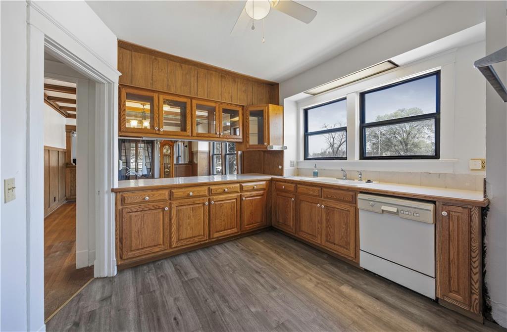 1624 Broadway Avenue