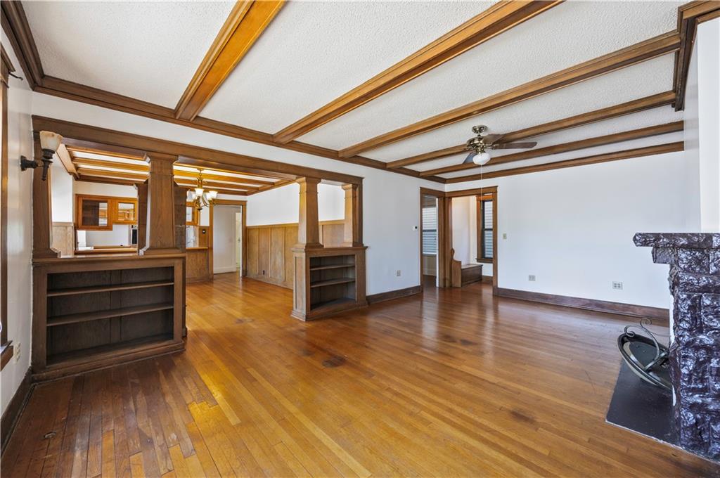 1624 Broadway Avenue