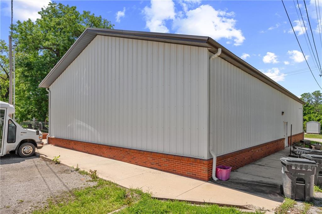 924 W Myrtle Street