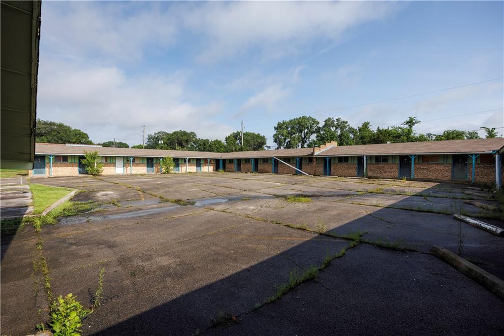 1112 E Main Street