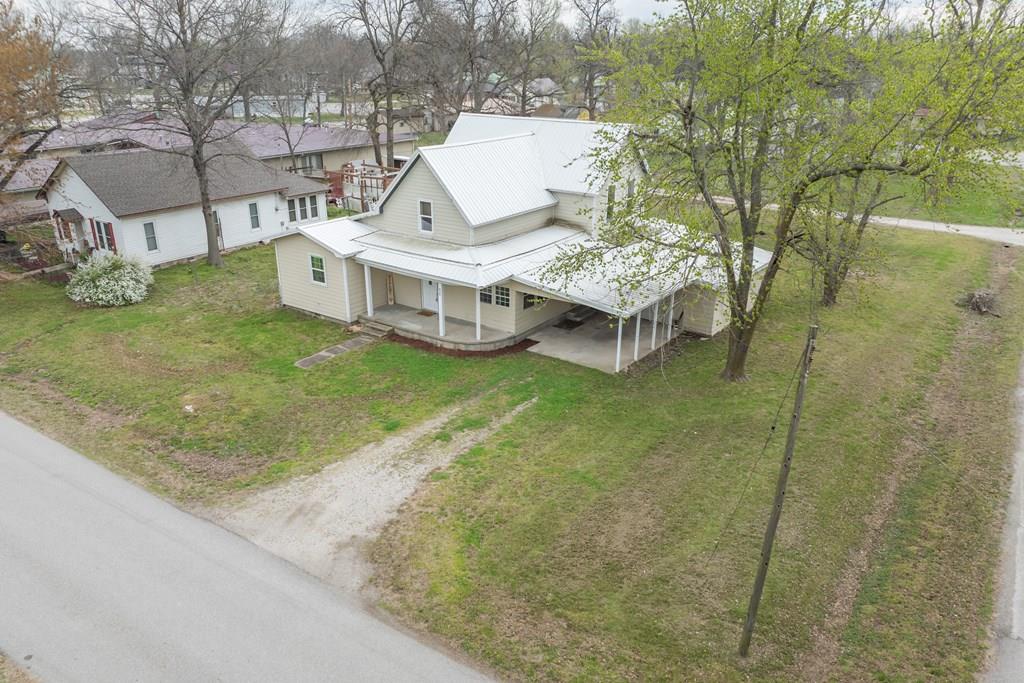 828 Walnut Street