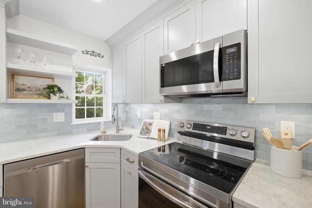 4728 29TH STREET S Unit: A1