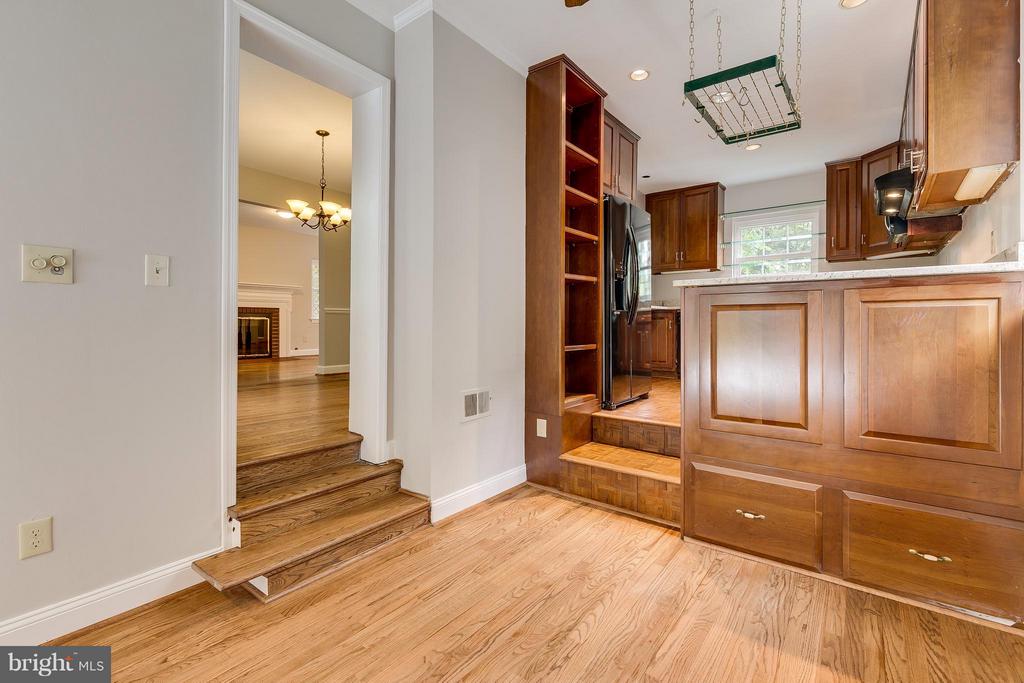 2404 Cameron Mills Rd