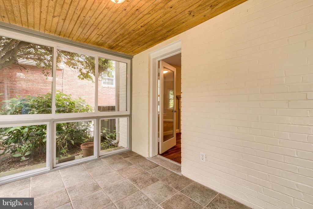 2404 Cameron Mills Rd
