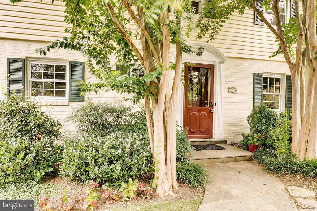 2404 Cameron Mills Rd