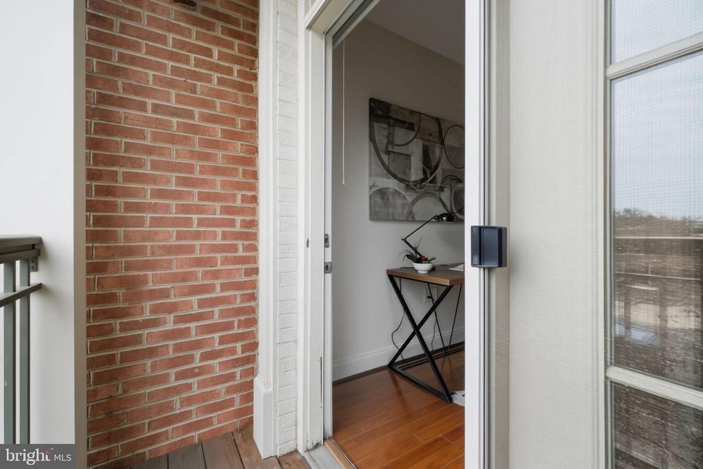 1115 CAMERON STREET 215