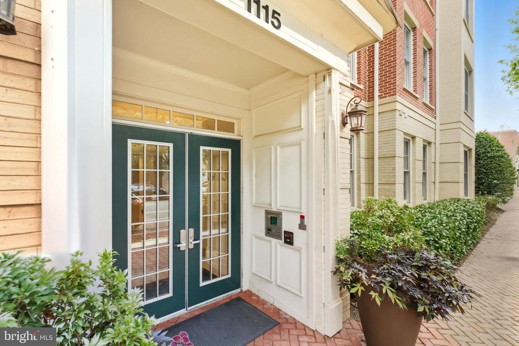 1115 CAMERON STREET 215