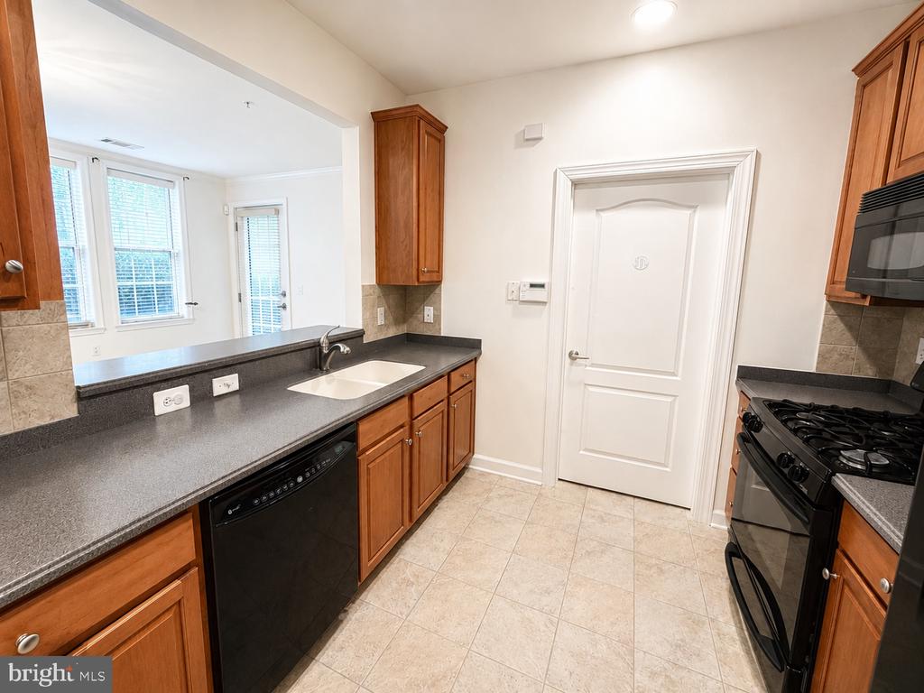 400 CAMERON STATION BOULEVARD 117