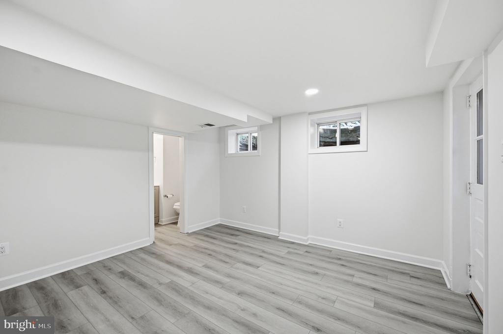 833 FONTAINE STREET