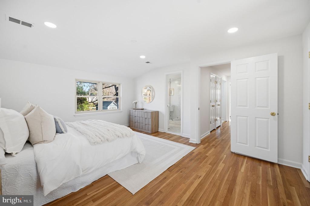 833 FONTAINE STREET