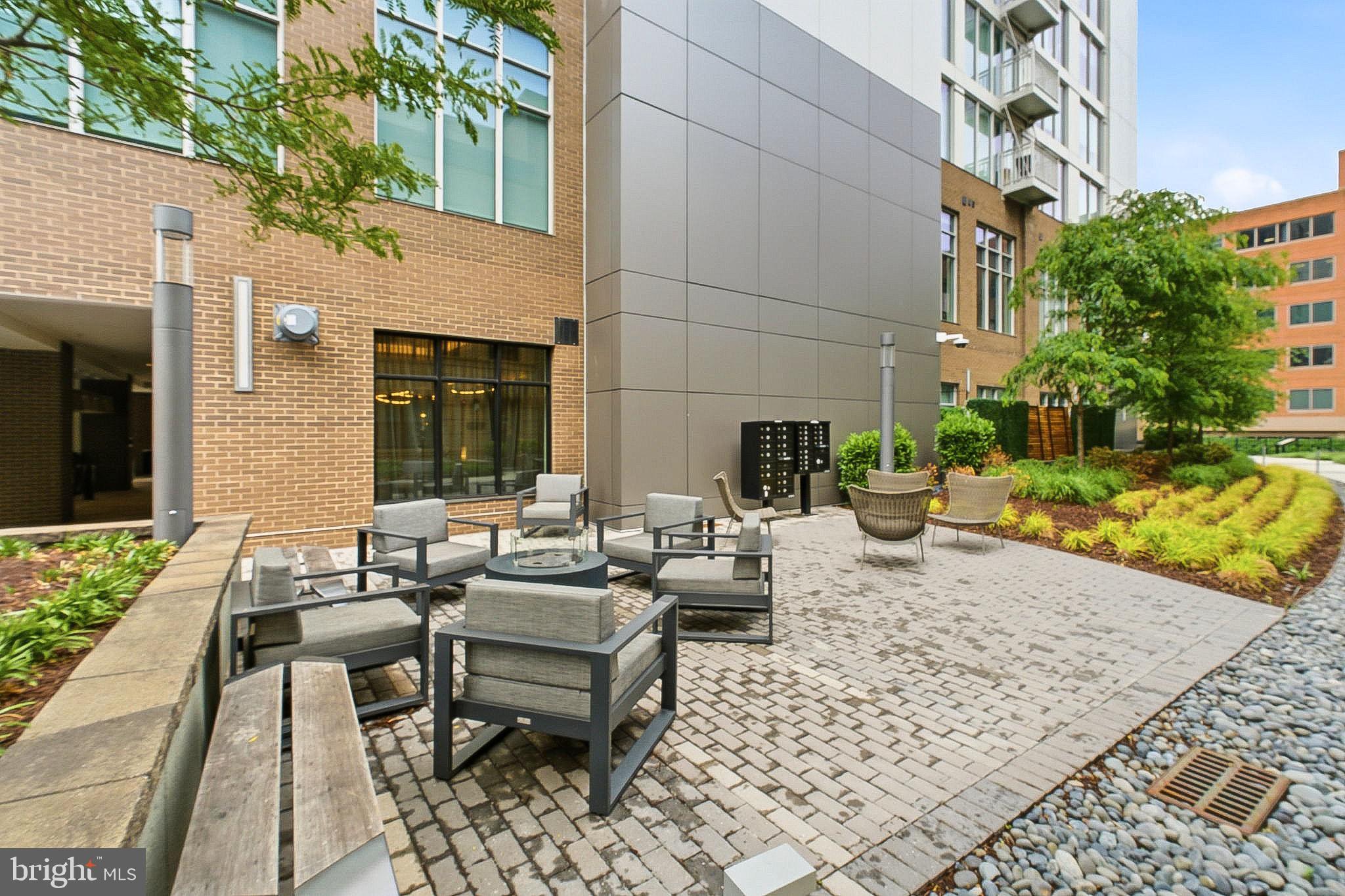 223 MONTGOMERY