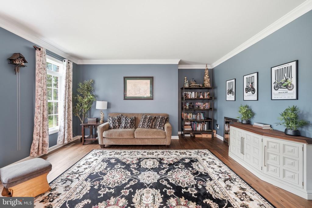 4720 FERRY LANDING ROAD